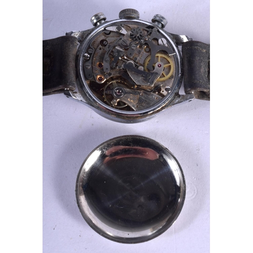 786 - A VINTAGE MILITARY WRISTWATCH. 44 grams. 3.5 cm wide inc crown.