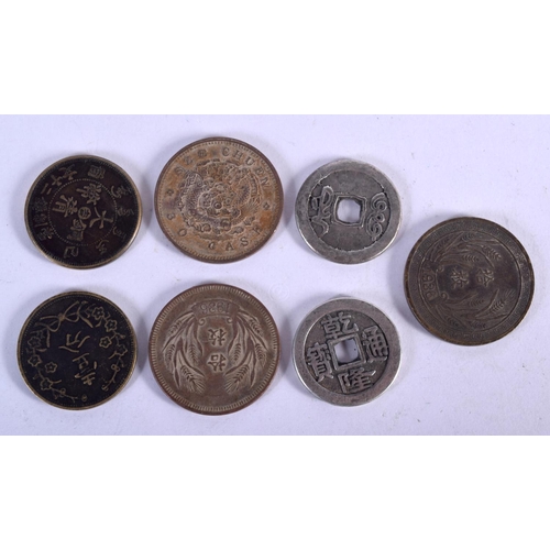 828 - CHINESE COINS. 139 grams. 3.75 cm wide. (qty)