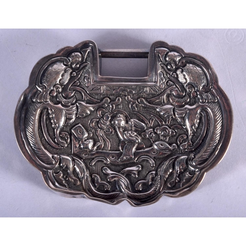 839 - AN ANTIQUE CHINESE EXPORT SILVER BUCKLE. 26 grams. 6.5 cm x 5 cm.