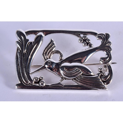 878 - A DANISH SILVER BIRD BROOCH. 10 grams. 2.5 cm x 3.75 cm.