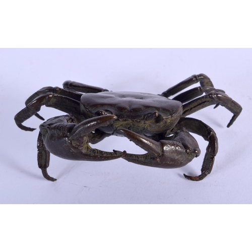 880 - A JAPANESE BRONZE CRAB OKIMONO. 280 grams. 10.5 cm x 8.5 cm.