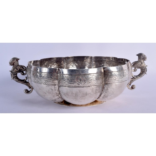 901 - A SOUTH AMERICAN SILVER TWO HANDLED BOWL.  30cm Diameter (inc handles), 8.3cm high, weight 512g