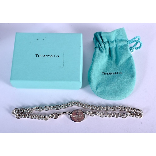 966 - A TIFFANY SILVER NECKLACE.  Stamped Tiffany & Co New York 925, 38cm long, weight 55g