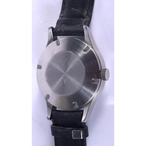 979 - A MWC MILITATY WRISTWATCH MARKED AS 2063.  Dial 4.3cm (inc crown), weight 56g