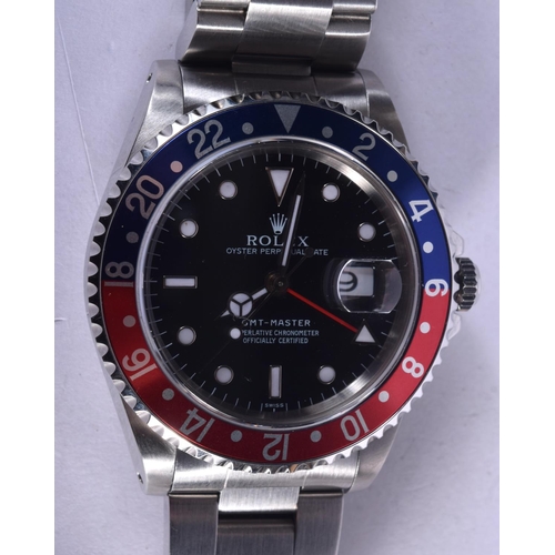 983 - A ROLEX GMT-MASTER PEPSI DIAL STAINLESS STEEL WRISTWATCH with tag. 122 grams. 4.5 cm inc crown.

PLE... 