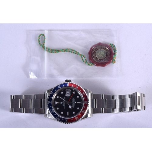 983 - A ROLEX GMT-MASTER PEPSI DIAL STAINLESS STEEL WRISTWATCH with tag. 122 grams. 4.5 cm inc crown.

PLE... 