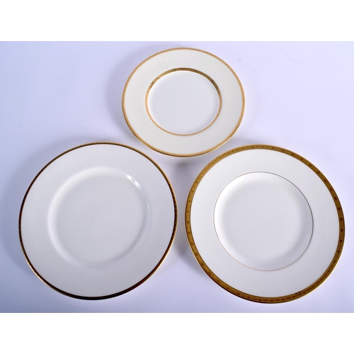 197 - 20th c. Minton part services with acid etched gilt decoration including five Winchester pattern , fo... 