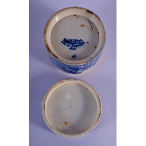 10 - A RARE 19TH CENTURY FRENCH BEEF EXTRACT BLUE AND WHITE POT AND COVER. 6 cm wide.