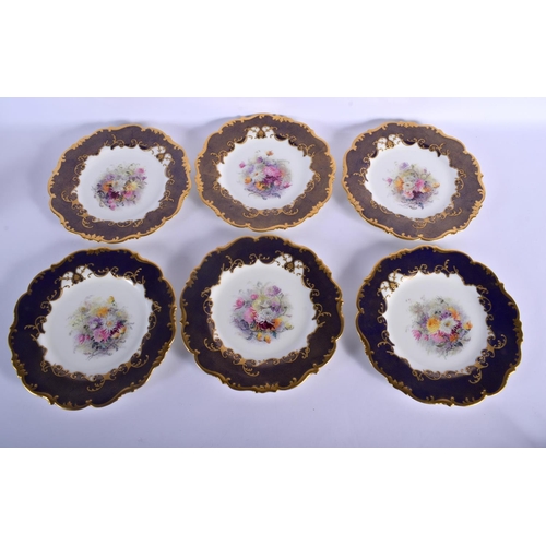 118 - EARLY 20TH C. BROWN -WESTHEAD AND MOORE SET OF SIX PLATES FINELY PAINTED WITH FLOWERS SURROUNDED A H... 