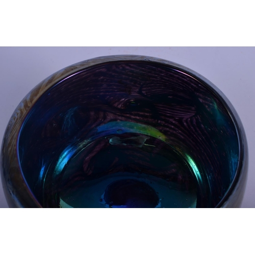 20 - A CHARMING LOUIS COMFORT TIFFANY FAVRILLE GLASS BOWL. 15 cm diameter.