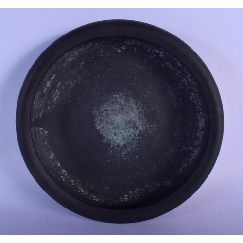 29 - A WEDGWOOD BLACK BASALT SHALLOW BOWL. 23.5 cm diameter.