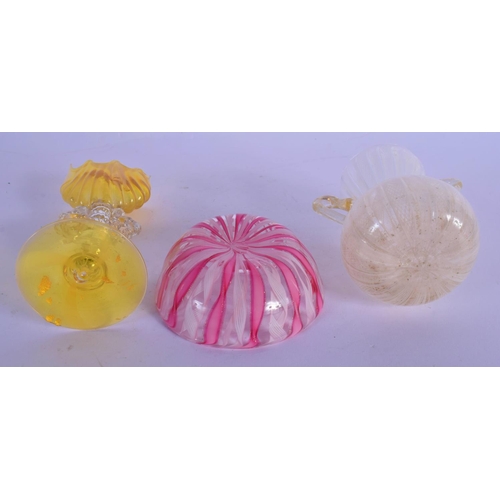 3 - A TWIN HANDLED VENETIAN GLASS VASE together with another and a small glass bowl. Largest 13 cm high.... 