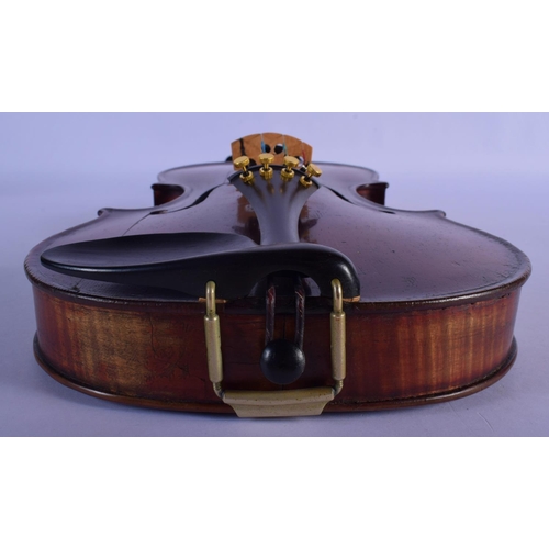 306 - A 19TH CENTURY GERMAN VIOLIN with two bows and contained within an Edward Withers case. 58 cm long. ... 