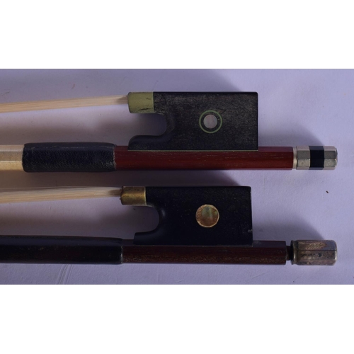 306 - A 19TH CENTURY GERMAN VIOLIN with two bows and contained within an Edward Withers case. 58 cm long. ... 