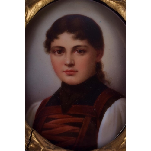 342 - AN ANTIQUE GERMAN PORCELAIN PAINTED PLAQUE within a Florentine frame. 16 cm x 10 cm.