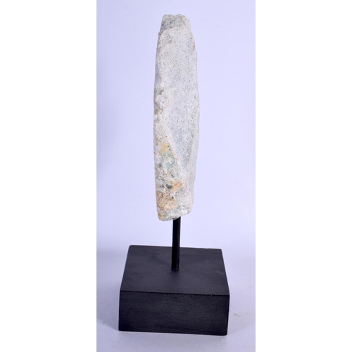 373 - AN AGATE SPECIMAN. 22 cm high.