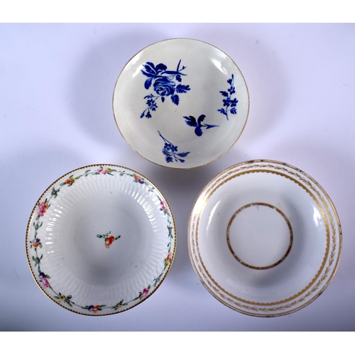 67 - 18TH C. WORCESTER COFFEE CUPS, QUEEN CHARLOTTE PATTERN AND A QUEENS PATTERN BY GILES, TWO CHELSEA DE... 