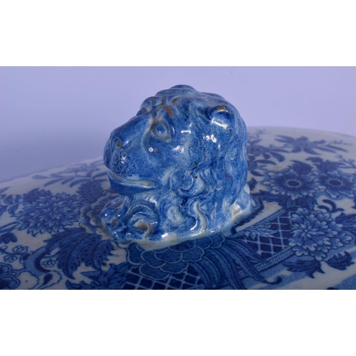 8 - A LARGE EARLY 19TH CENTURY ENGLISH BLUE AND WHITE TUREEN AND COVER decorated with bold foliage. 30 c... 