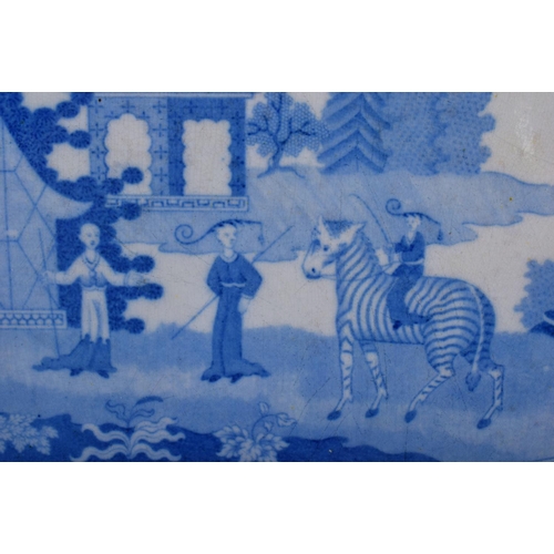 9 - A RARE LARGE EARLY 19TH CENTURY BLUE AND WHITE ZEBRA SERVING DISH by John Rogers. 54 cm x 38 cm.