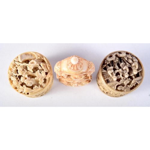 20 - A PAIR OF 19TH CENTURY CHINESE CANTON IVORY BOXES together with a similar snuff bottle. Largest 7 cm... 