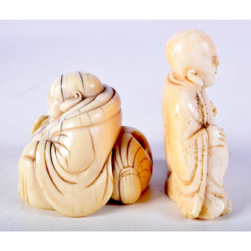 22 - AN 18TH CENTURY JAPANESE EDO PERIOD CARVED IVORY BUDDHA NETSUKE together with another similar. 4 cm ... 