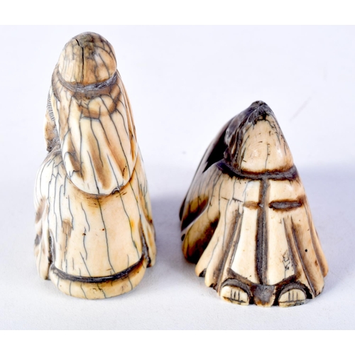 59 - TWO 19TH CENTURY CHINESE CARVED MAMMOTH IVORY FIGURES OF SCHOLARS. Largest 5.5 cm x 5.5 cm. (2)