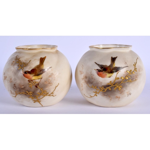 114 - GRAINGERS WORCESTER PAIR OF SPIRALLY MOULDED SPHERICAL POTS PAINTED WITH BIRDS DATE FOR 1892 G161 6.... 