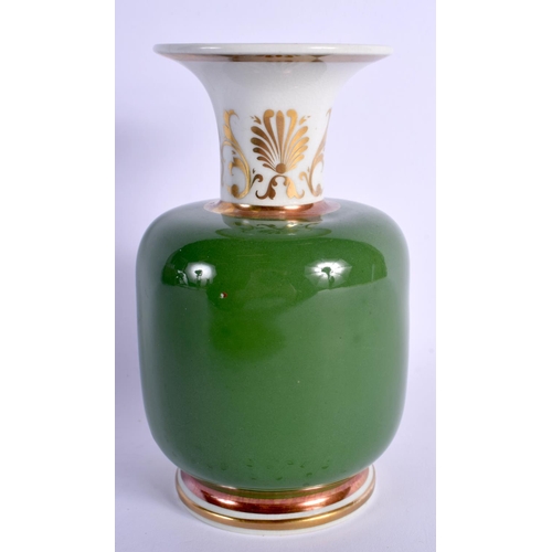 193 - CHAMBERLAINS WORCESTER GREEN GROUND VASE PAINTED WITH FLOWERS IN AN ORNATE GILT PANEL AND A EIGHT SI... 