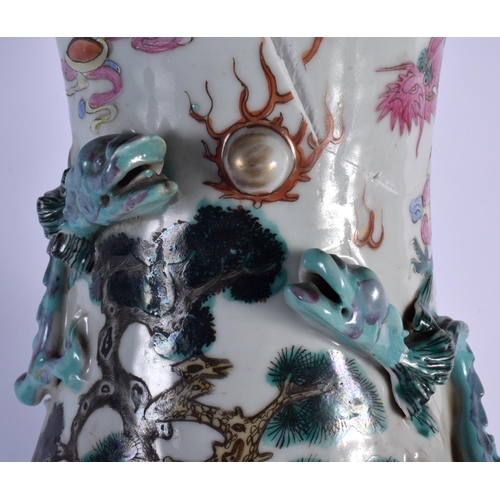 200 - CHINESE LARGE VASE 63 CM High