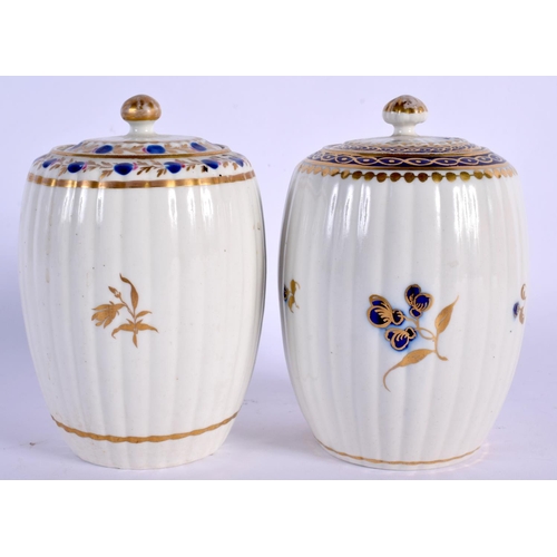 202 - 18TH C. CAUGHLEY TEA CANISTER AND COVER WITH BLUE AND GILT DECORATION AND ANOTHER TEA CANISTER SIMIL... 