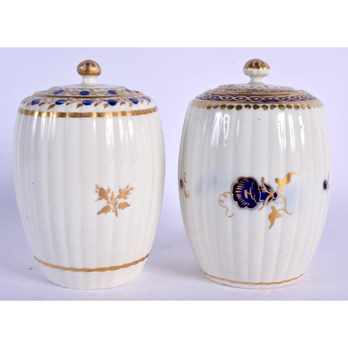 202 - 18TH C. CAUGHLEY TEA CANISTER AND COVER WITH BLUE AND GILT DECORATION AND ANOTHER TEA CANISTER SIMIL... 