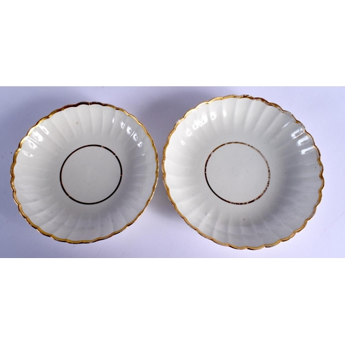 209 - CAUGHLEY TEMPLE PATTERN TEA  SERVICE AND TWO SAUCER DISH WHITE GLAZED WITH GILDINGSW Tea Plate 14cm ... 