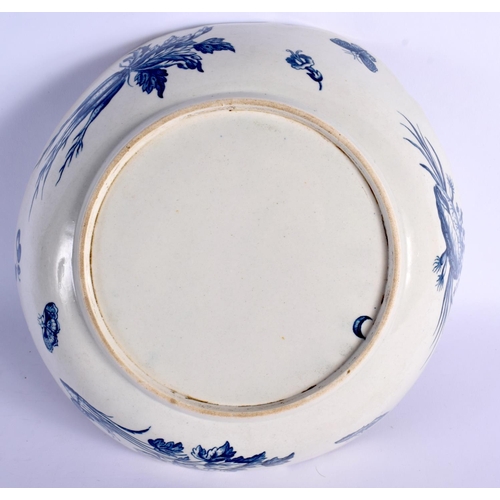 216 - 18TH C. WORCESTER SALAD BOWL OF MOULDED SHAPE PRINTED WITH FIRS CONES , THE EXTERIOR WITH VEGETABLES... 