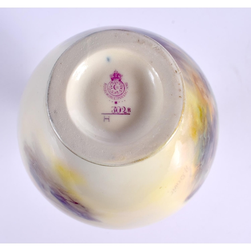 226 - A ROYAL WORCESTER PORCELAIN BULBOUS VASE by Harry Davis, painted with sheep within landscapes. 18 cm... 