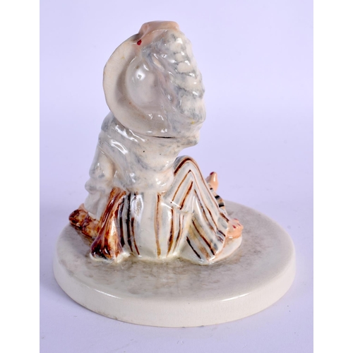 279 - A 1940S AUSTRIAN GOLDSCHEIDER POTTERY FIGURE OF A GIRL. 13 cm x 8 cm.