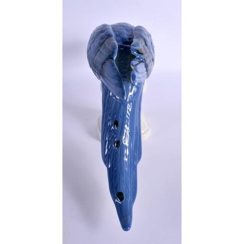 282 - A LARGE ROYAL DUX PORCELAIN FIGURE OF A MACAW PARROT. 24 cm x 32 cm.