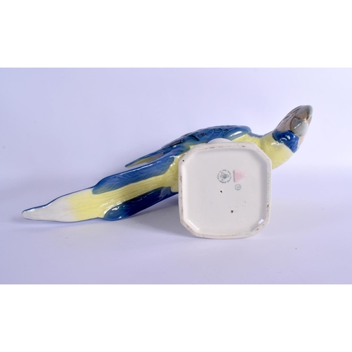 282 - A LARGE ROYAL DUX PORCELAIN FIGURE OF A MACAW PARROT. 24 cm x 32 cm.