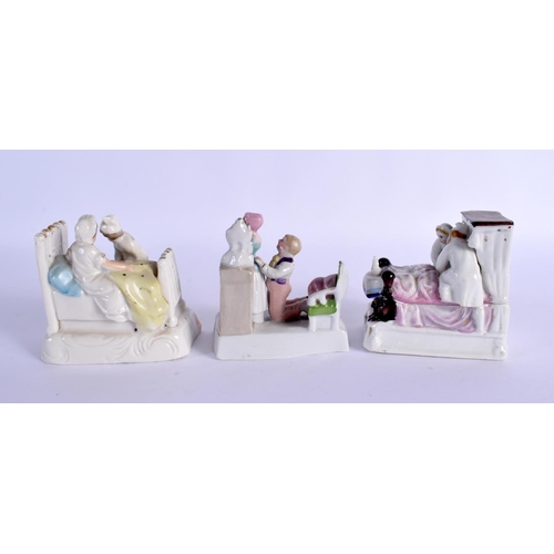 297 - AN 18TH CENTURY WORCESTER BLUE AND WHITE TEABOWL together with fairings etc. (6)