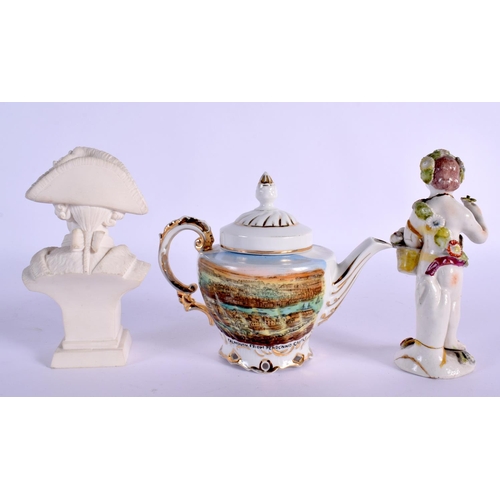 298 - AN 18TH CENTURY NEW HALL CLIP HANDLED CREAM JUG together with a jug etc. (6)