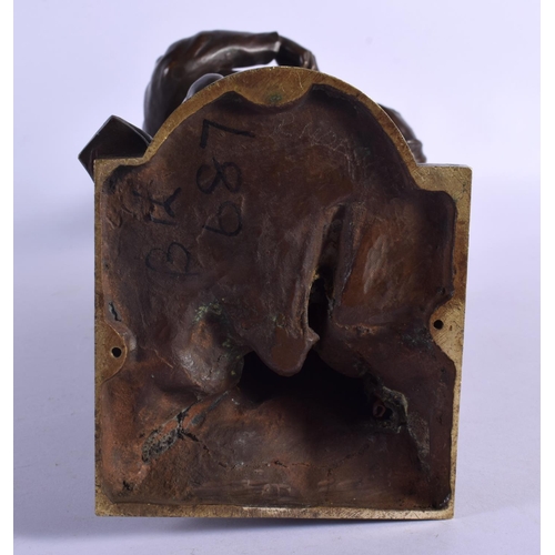 330 - European School (19th/20th Century) Bronze, Musician. 50 cm x 12 cm.