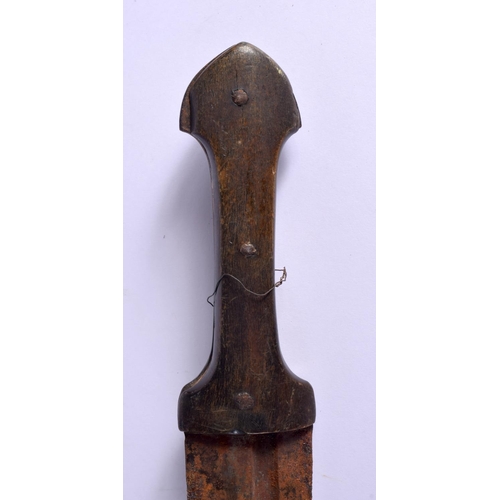 343 - A LARGE 19TH CENTURY CONTINENTAL CARVED RHINOCEROS HORN HANDLED KNIFE decorated with stud work flowe... 