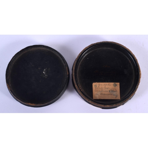 346 - AN EARLY 19TH CENTURY GERMAN STOBWASSER OF BRUNSWICK LACQUERED SNUFF BOX BASE together with an assoc... 