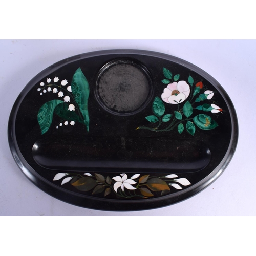 422 - A MID VICTORIAN DERBYSHIRE MARBLE DESK STAND with glass inkwell. 28 cm x 18 cm.