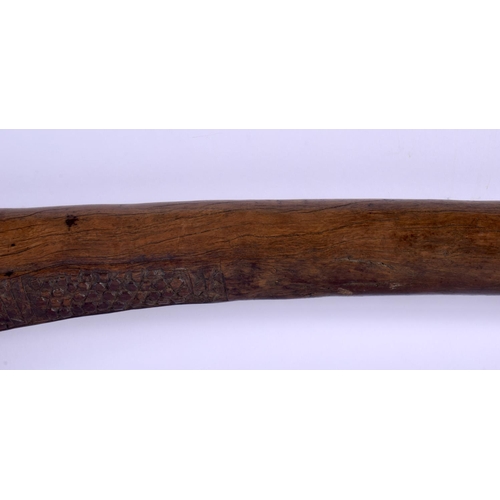 444 - A LARGE 19TH CENTURY FIJIAN VITI WOODEN CARVED TRIBAL WAR CLUB. 100 cm long.