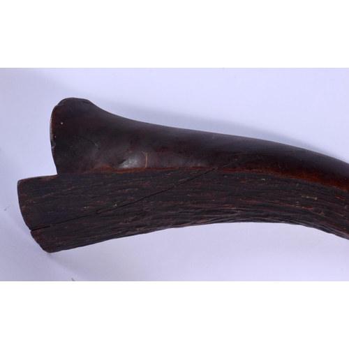 446 - A LARGE 19TH CENTURY FIJIAN VITI WOODEN CARVED TRIBAL WAR CLUB. 100 cm long.