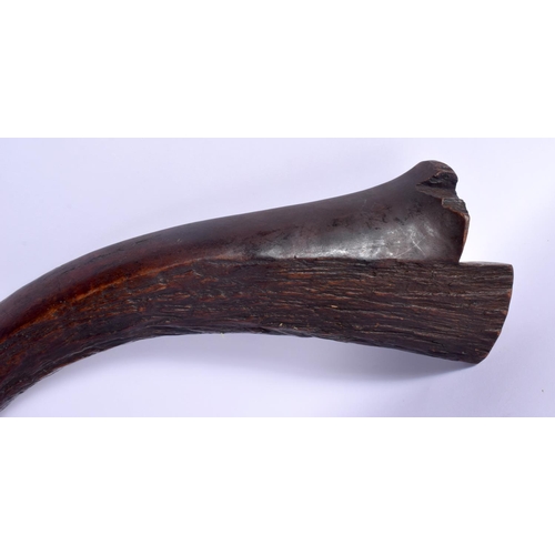 446 - A LARGE 19TH CENTURY FIJIAN VITI WOODEN CARVED TRIBAL WAR CLUB. 100 cm long.