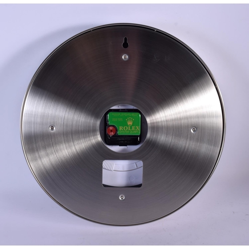 465 - A ROLEX SHOP DISPLAY ADVERTISING WALL CLOCK. 33 cm diameter.