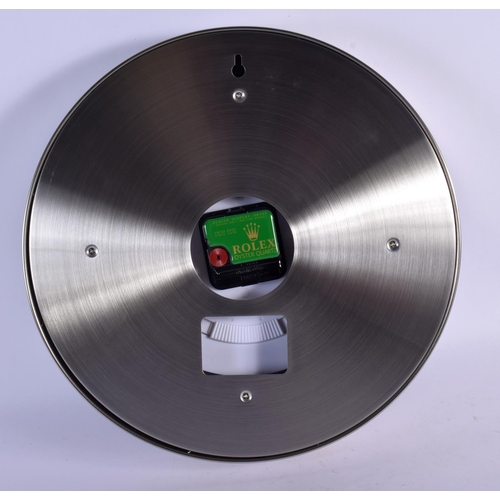 472 - A ROLEX SHOP DISPLAY ADVERTISING WALL CLOCK. 33 cm diameter.
