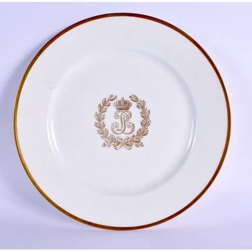 83 - A FRENCH LOUIS PHILIPPE SEVRES PORCELAIN PLATE with gilt monogram. 22 cm diameter.