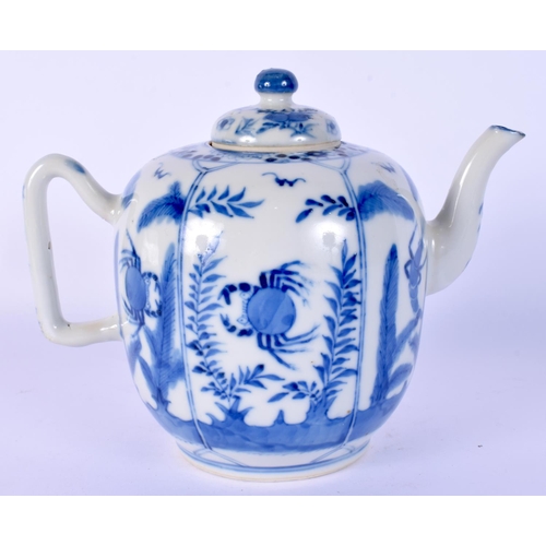 46 - AN 18TH CENTURY CHINESE EXPORT BLUE AND WHITE TEAPOT AND COVER Qianlong. 16 cm wide.